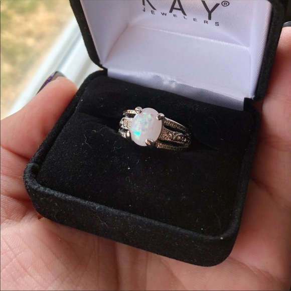 Beauty & Bling Jewelry - Sterling Silver Opal Ring